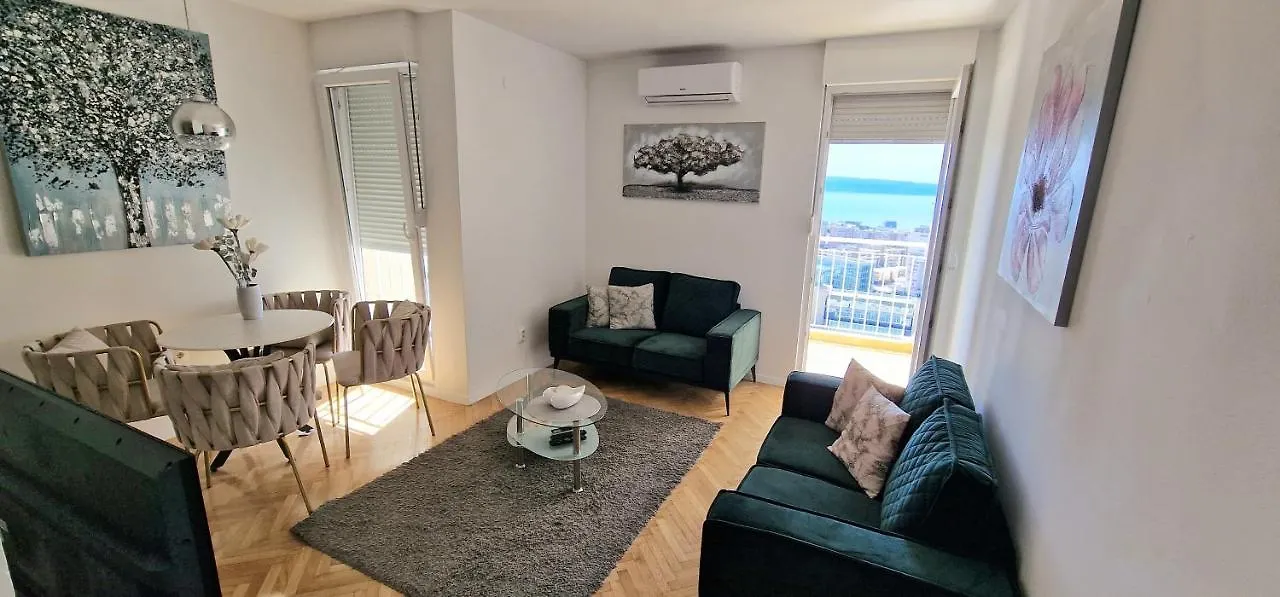 Apartment Lauren Split