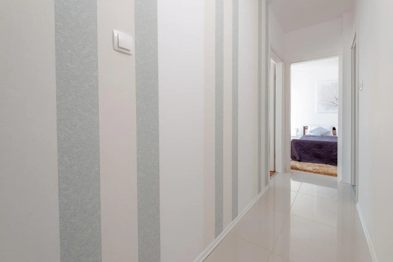 Apartment Lauren Split 0*,  Croatia